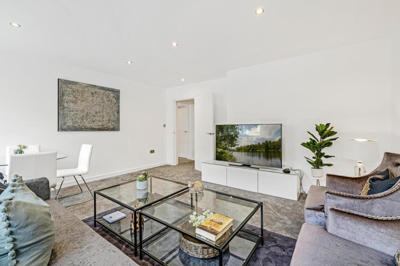 St Martins 2 Bedroom Apartments In Ruislip By 360 Stays Zewnętrze zdjęcie