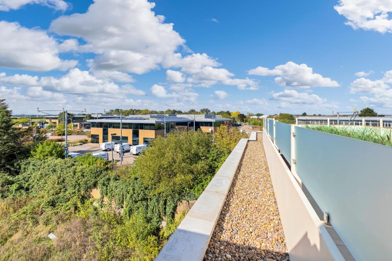 St Martins 2 Bedroom Apartments In Ruislip By 360 Stays Zewnętrze zdjęcie