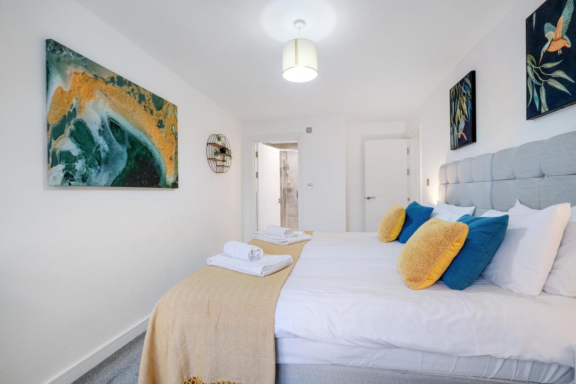 St Martins 2 Bedroom Apartments In Ruislip By 360 Stays Zewnętrze zdjęcie