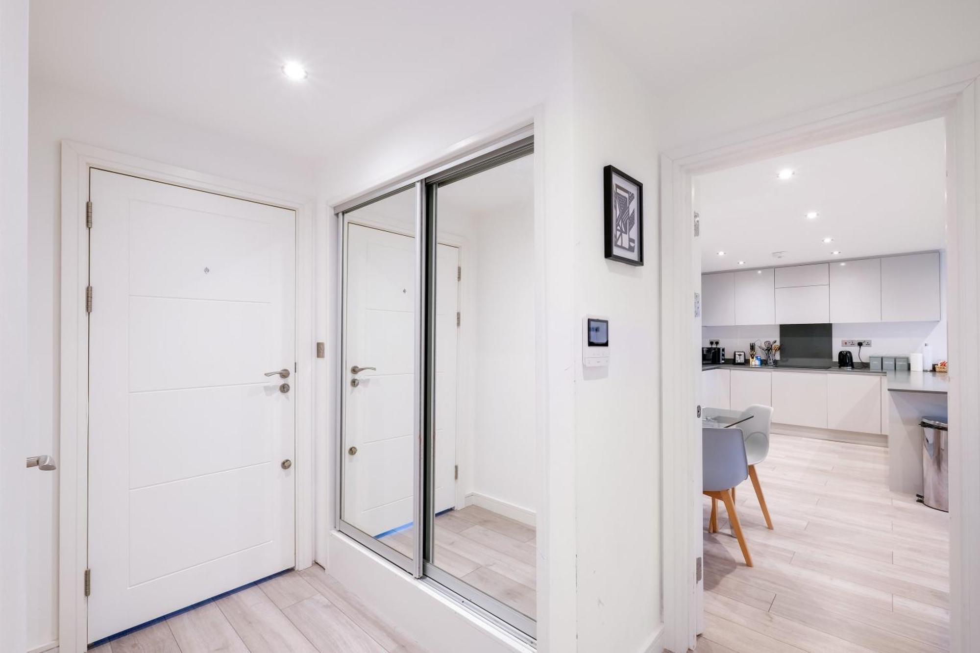 St Martins 2 Bedroom Apartments In Ruislip By 360 Stays Zewnętrze zdjęcie